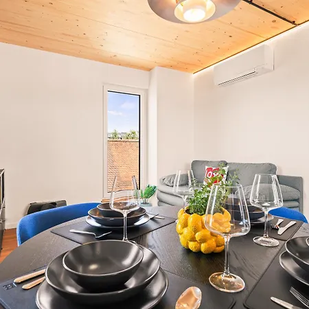 Penthouse Mit Traumhafter Terrasse Klimatisiert 프리드리히스하펜